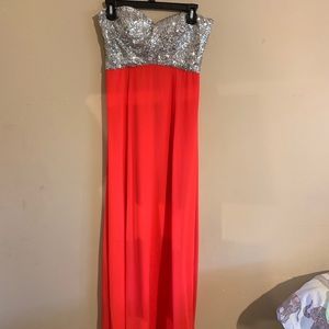 Long coral colored prom dress w/silver size 9:10